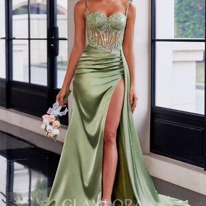 Elegant Green Evening Gown